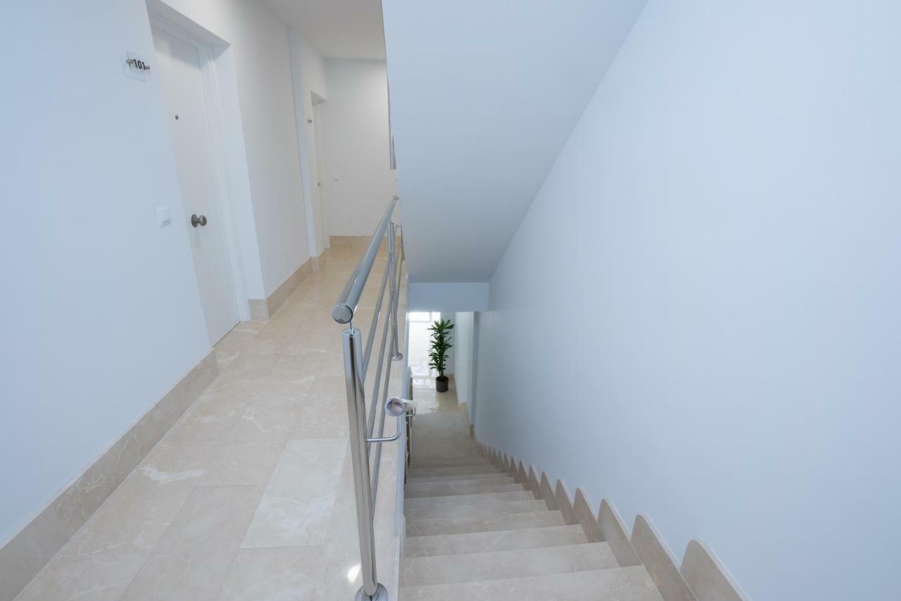 Apartamentos Mombasa 1 Planta نيرخا المظهر الخارجي الصورة