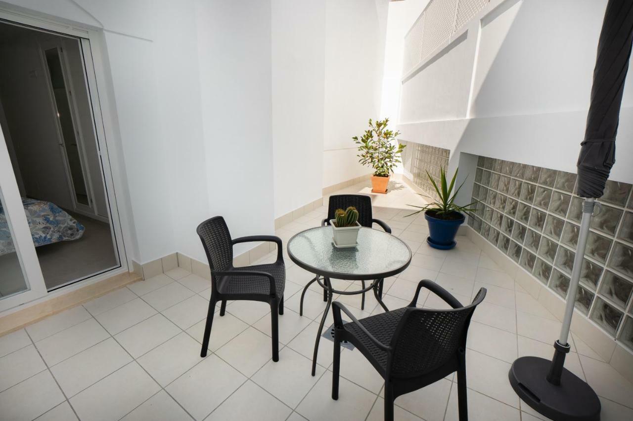 Apartamentos Mombasa 1 Planta نيرخا المظهر الخارجي الصورة